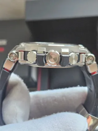 G-Shock MTG-B1000 Relógio Masculino