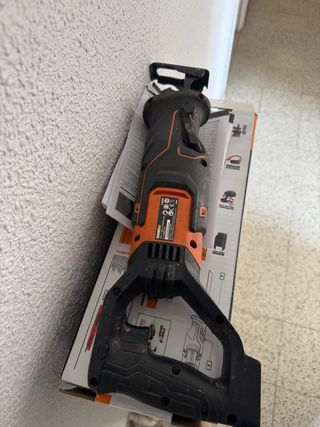 Sierra de sable Worx 20v