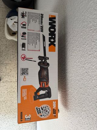 Sierra de sable Worx 20v