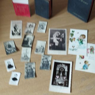 Libros y estampas religiosos antiguos