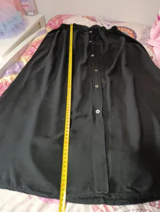 Conjunto H&M Crop Top y Falda Negra