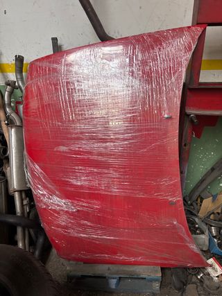 Capó Volkswagen Golf MK3 Rojo