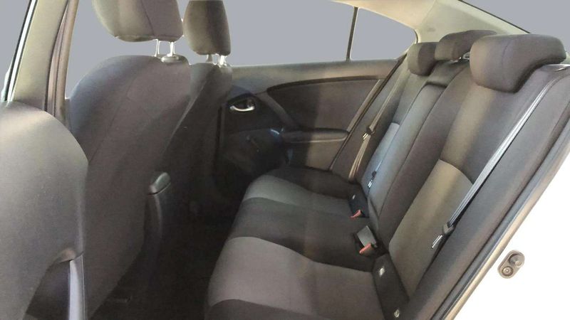 Toyota Avensis 2016, foto 12