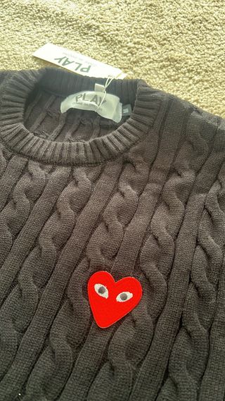Jersey Comme des Garçons PLAY Negro Corazón Rojo