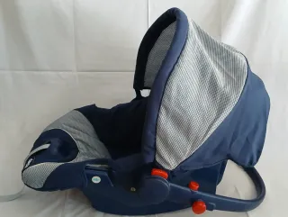 Ovetto seggiolino Chicco Synthesis Blu