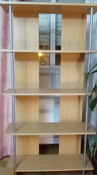 Estantería madera y metal