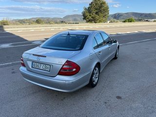 Mercedes-Benz Clase  E 320 cdi  año 2004