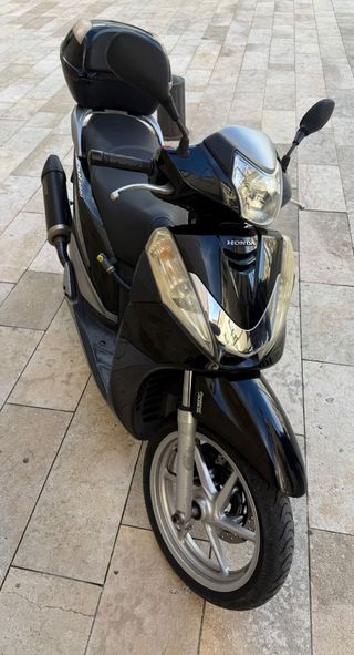 Honda SH300i Sport ABS Negra/Plata