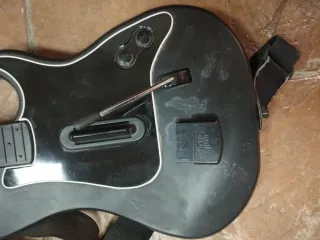 Guitar Hero III + Guitarra Inalámbrica PS2