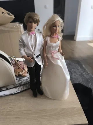 Barbie e Ken Sposi in Abito Bianco