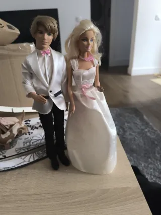 Barbie e Ken Sposi in Abito Bianco