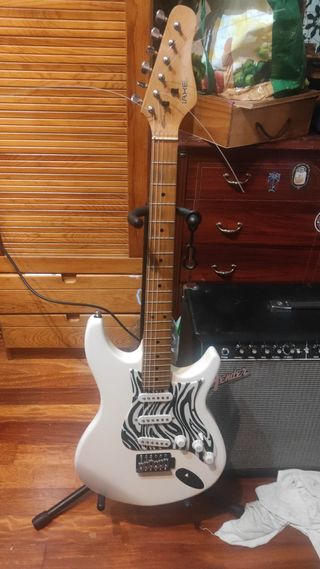 REPARACIÓN Y MANTENIMIENTO DE INSTRUMENTOS MUSICAL