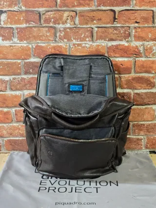 ZAINO PIQUADRO LINEA  BLACK SQUARE 15,6” CA4532B3S