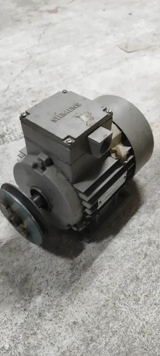 Motor Siemens 1LA2088-4AB10