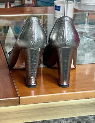 Mocasines tacón Casadei plateados talla 38