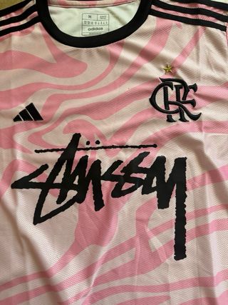 Maglia Flamengo Rosa per Stussy Adidas