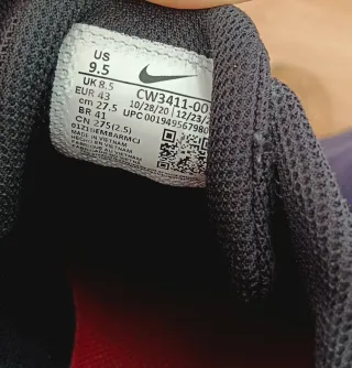 Zapatillas Nike Talla 43 Negras y Rojas