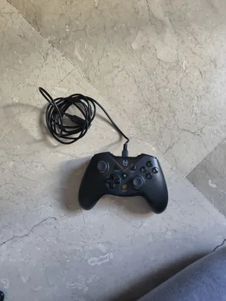 Mando Gaming Negro con Cable para PC, android, ps3