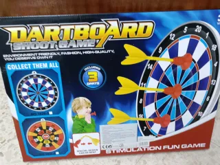 Diana de dardos con 3 dardos