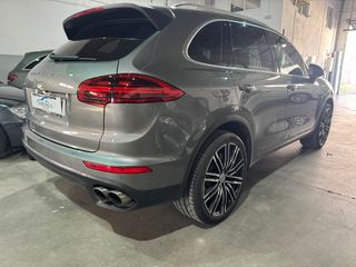 Porsche Cayenne 2015