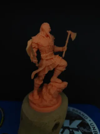 Miniatura 75mm Guerrero Vikingo Hacha