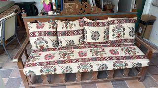 Banca antigua de madera en buen estado (190cm).