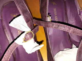 Zapatos de tacón burdeos sin estrenar talla 41