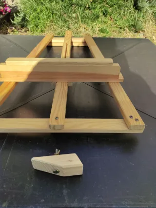 Caballete de madera de sobremesa