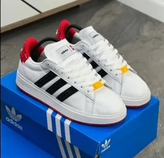 Adidas Grand Court x Lego Blancas Rojas