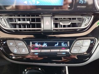 Toyota C-HR Hybrid Active