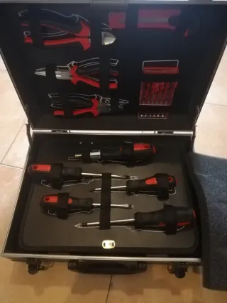Maletín de herramientas completo
