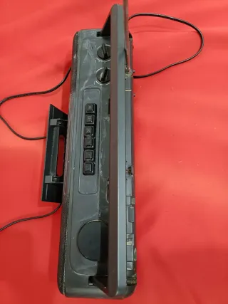 Radio Cassette Sanyo Negro
