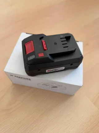 Taladro atornillador percutor recargable Parkside