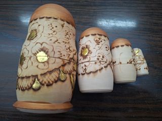 Muñeca Matrioska de Madera