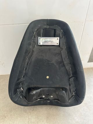 Asiento Harley Davidson Sportster Negro