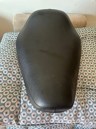 Asiento Harley Davidson Sportster Negro