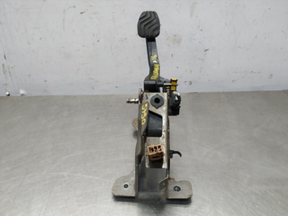 PEDAL EMBRAGUE NISSAN QASHQAI (J11E) 465038803RB
