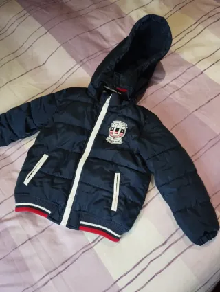 Chaqueta azul niño con capucha