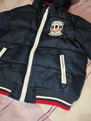 Chaqueta azul niño con capucha