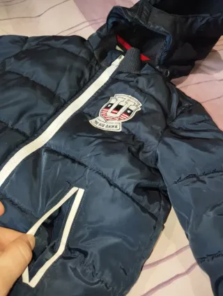 Chaqueta azul niño con capucha