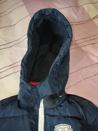 Chaqueta azul niño con capucha