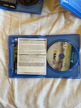 Giochi PS4: Destiny, Portal Knights, GTA V, FIFA 1