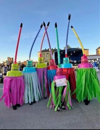 Disfraz comparsa fregona