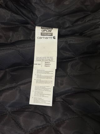 Casaco Carhartt x Marlboro Vermelho