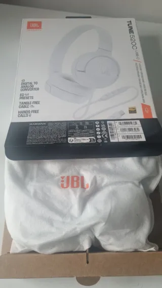Cuffie JBL Tune 520C USB-C Bianche