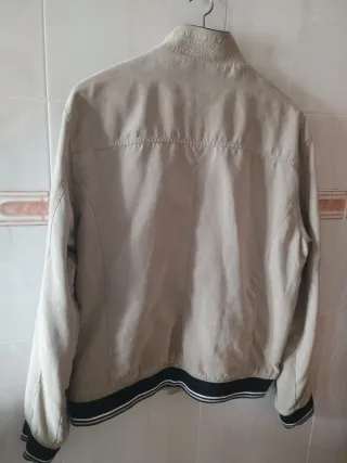 Cazadora Zara Hombre Beige