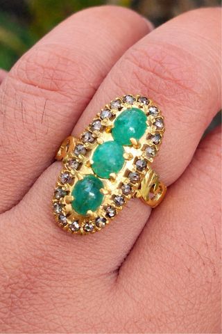 Anillo vintage esmeraldas y diamantes oro