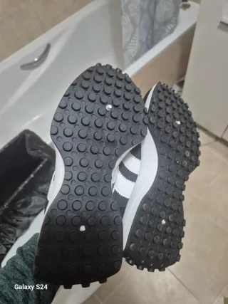 Deportivas Adidas Nuevas numero 39