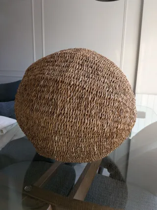 Casita refugio para gato de mimbre