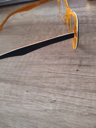 Gafas Montura Negra y Naranja